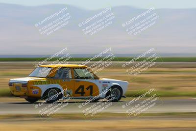 media/May-21-2022-VARA (Sat) [[2ae38a3649]]/group 4/Flag race club corner/